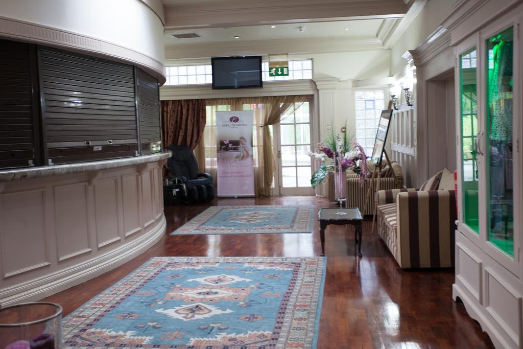 Earl Of Desmond Hotel Tralee Exterior foto